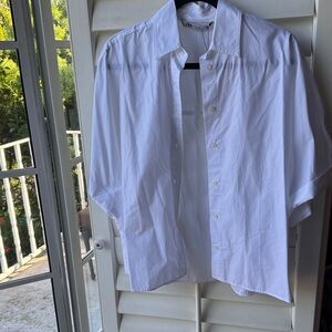 Zara White Women's Casual Button Down Shirt